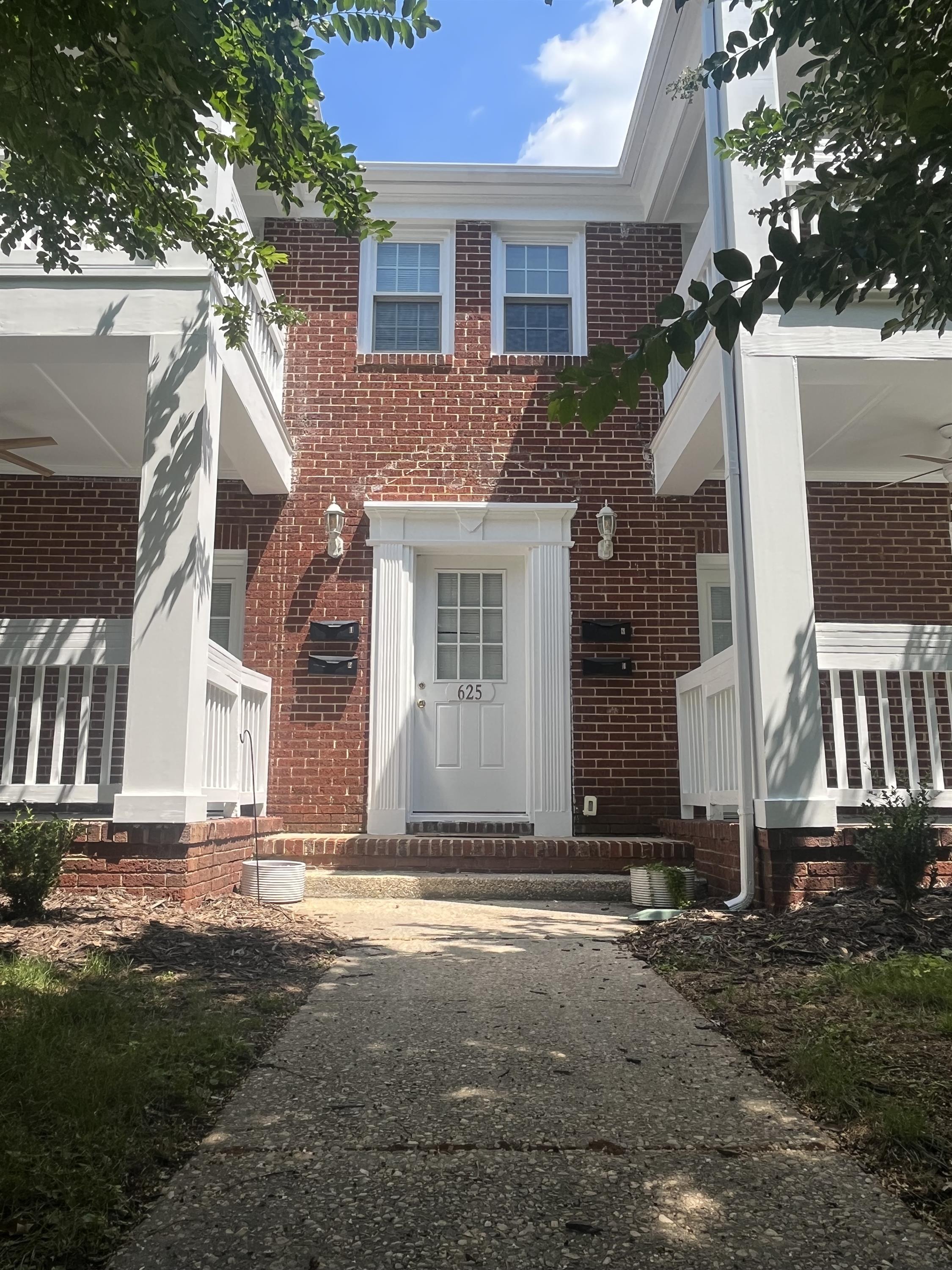 Home [simpsonpropertiesnc.managebuilding.com]